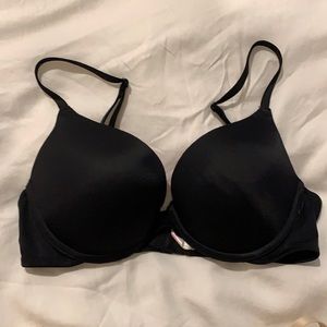 Victoria’s Secret PINK push-up bra